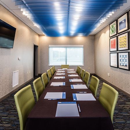 Holiday Inn Express & Suites Allen Park By Ihg Buitenkant foto