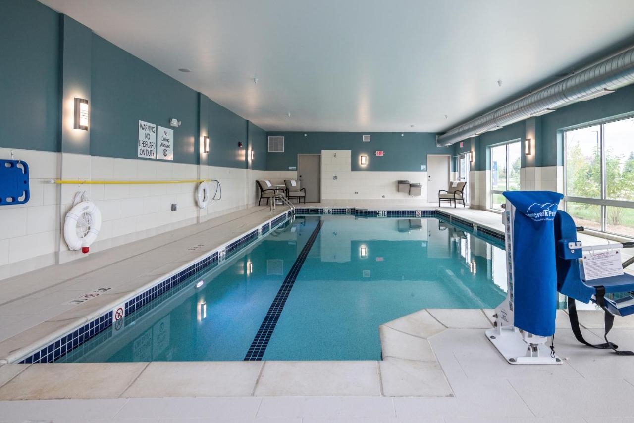 Holiday Inn Express & Suites Allen Park By Ihg Buitenkant foto