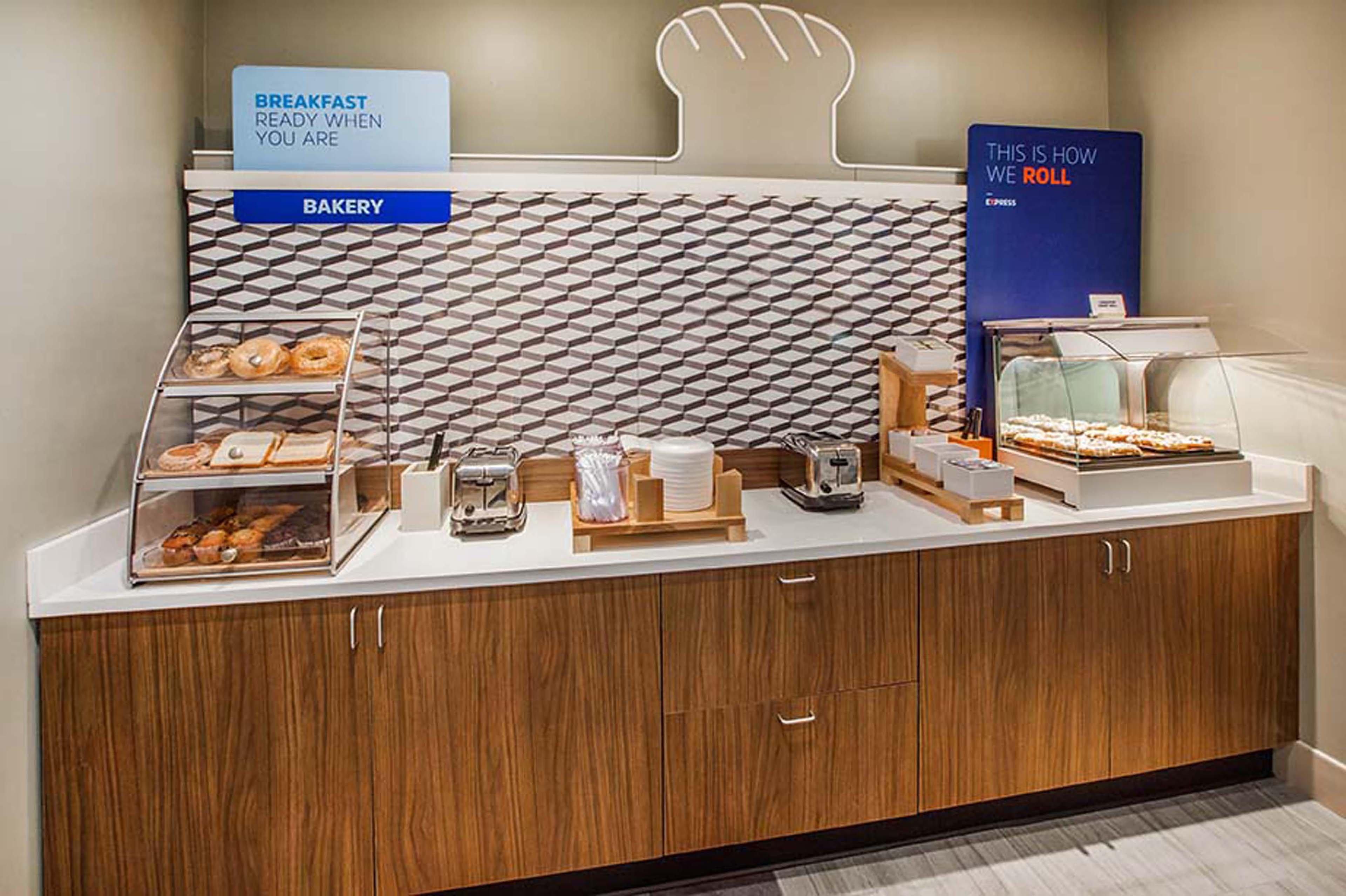 Holiday Inn Express & Suites Allen Park By Ihg Buitenkant foto