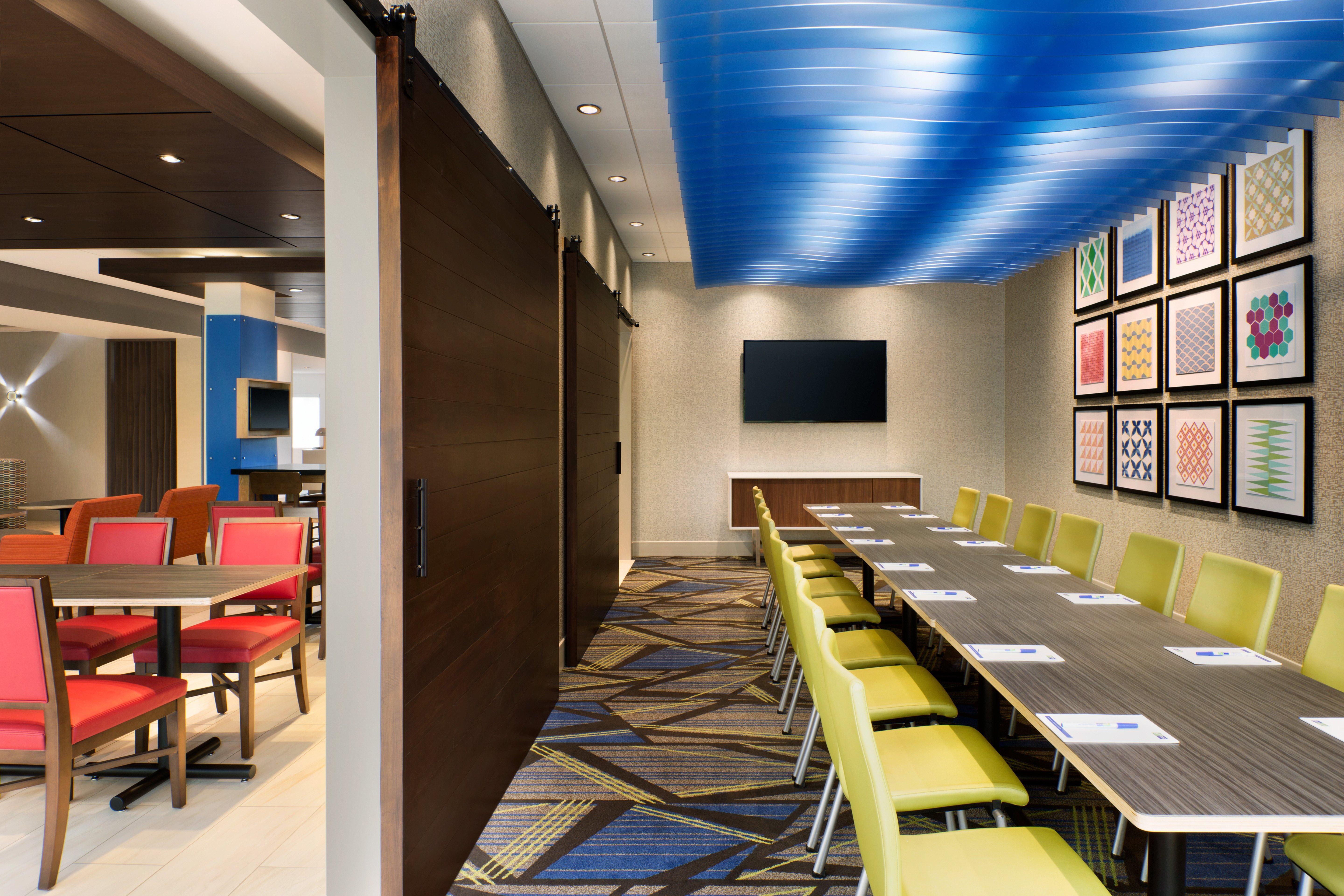 Holiday Inn Express & Suites Allen Park By Ihg Buitenkant foto
